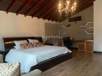 Casa de 3 alcobas en venta en Envigado, Sabaneta, 350 m² · foto 9 de 20