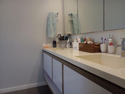 Apartamento en venta en El Poblado, Medellín · foto 18 de 20