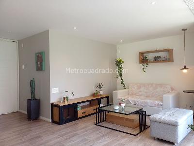 Apartamento en venta en El Poblado, Medellín · foto 2 de 20