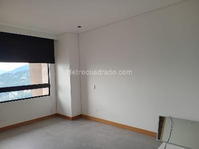 Apartamento en venta en El Poblado, Medellín · foto 15 de 18