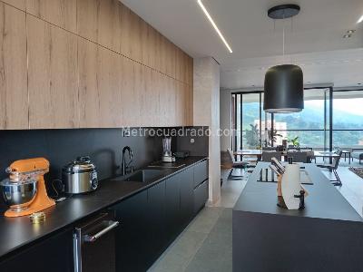 Apartamento en venta en El Poblado, Medellín · foto 6 de 18