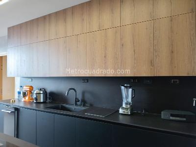 Apartamento en venta en El Poblado, Medellín · foto 8 de 18