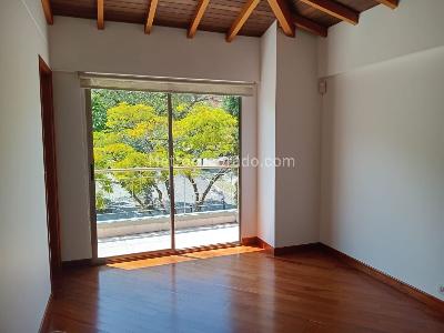 Casa de 3 alcobas en venta en Envigado, Envigado, 262 m² · foto 16 de 19