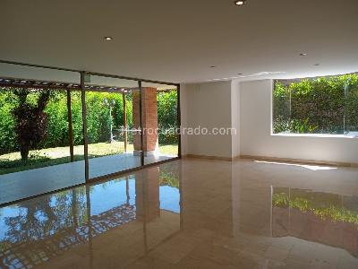 Casa de 3 alcobas en venta en Envigado, Envigado, 262 m² · foto 4 de 19