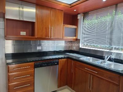 Casa de 3 alcobas en venta en Envigado, Envigado, 262 m² · foto 9 de 19