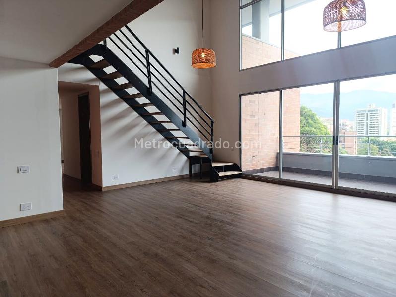 Elegant 3BR Apartment in El Poblado - 4