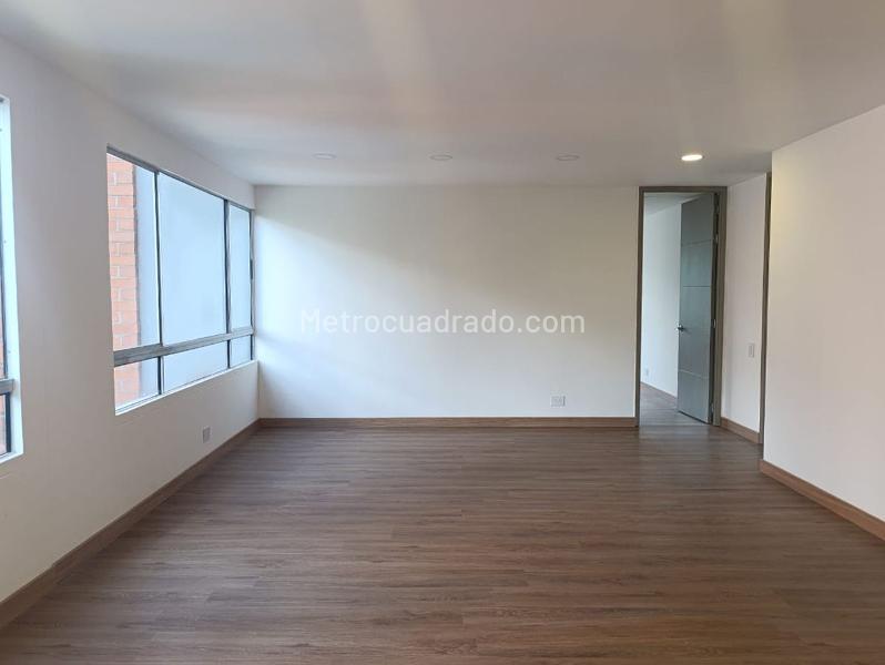 Elegant 3BR Apartment in El Poblado - 8