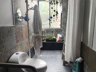 Casa de 3 alcobas en venta en El Poblado, Medellín, 250 m² · foto 11 de 15