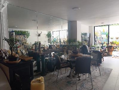 Casa de 3 alcobas en venta en El Poblado, Medellín, 250 m² · foto 3 de 15