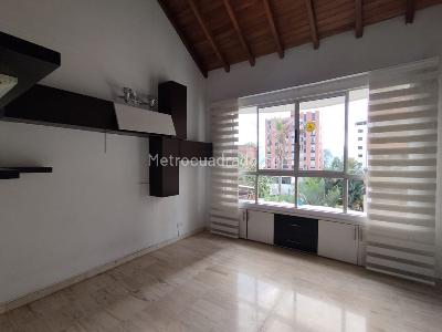 Casa de 4 alcobas en arriendo en El Poblado, Medellín, 420 m² · foto 11 de 16