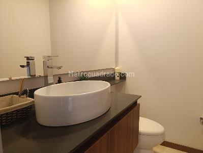 Apartamento de 3 alcobas en arriendo en El Poblado, Medellín, 168 m² · foto 18 de 19