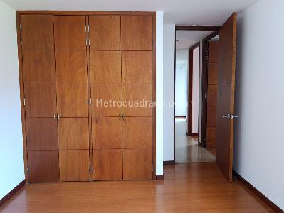 Apartamento de 3 alcobas en arriendo en El Poblado, Medellín, 140 m² · foto 14 de 18