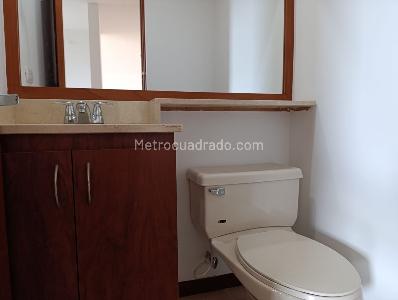 Apartamento de 3 alcobas en arriendo en El Poblado, Medellín, 140 m² · foto 17 de 18