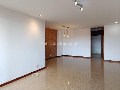 Apartamento de 3 alcobas en arriendo en El Poblado, Medellín, 140 m² · foto 2 de 18