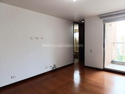Apartamento de 3 alcobas en arriendo en El Poblado, Medellín, 140 m² · foto 9 de 18