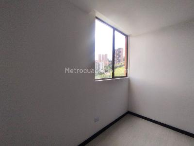Apartamento de 3 alcobas en arriendo en Castropol, Medellín, 109 m² · foto 12 de 16