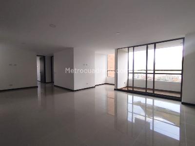 Apartamento de 3 alcobas en arriendo en Castropol, Medellín, 109 m² · foto 2 de 16