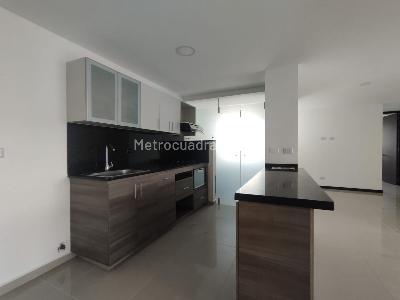 Apartamento de 3 alcobas en arriendo en Castropol, Medellín, 109 m² · foto 7 de 16