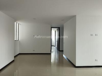 Apartamento de 3 alcobas en arriendo en Castropol, Medellín, 109 m² · foto 8 de 16