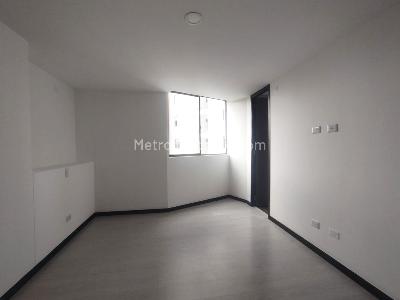 Apartamento de 3 alcobas en arriendo en Castropol, Medellín, 109 m² · foto 9 de 16