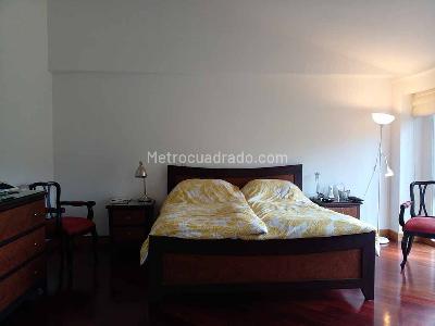 Apartamento de 2 alcobas en venta en El Poblado, Medellín, 233 m² · foto 14 de 20