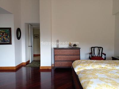 Apartamento de 2 alcobas en venta en El Poblado, Medellín, 233 m² · foto 15 de 20