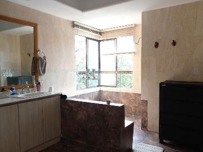 Apartamento de 2 alcobas en venta en El Poblado, Medellín, 233 m² · foto 19 de 20