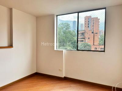 Apartamento de 3 alcobas en venta en San Lucas, Medellín, 130 m² · foto 16 de 19