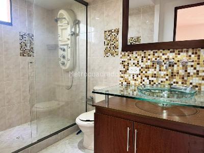 Apartamento de 3 alcobas en venta en San Lucas, Medellín, 130 m² · foto 19 de 19