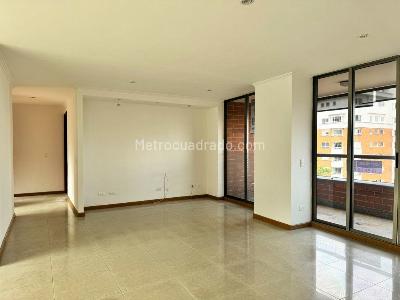 Apartamento de 3 alcobas en venta en San Lucas, Medellín, 130 m² · foto 3 de 19