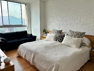 Apartamento de 3 alcobas en venta en El Poblado, Medellín, 214 m² · foto 10 de 19