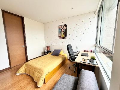 Apartamento de 3 alcobas en venta en El Poblado, Medellín, 214 m² · foto 15 de 19