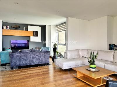 Apartamento de 3 alcobas en venta en El Poblado, Medellín, 214 m² · foto 3 de 19