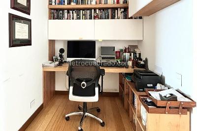 Apartamento de 3 alcobas en venta en El Poblado, Medellín, 214 m² · foto 9 de 19