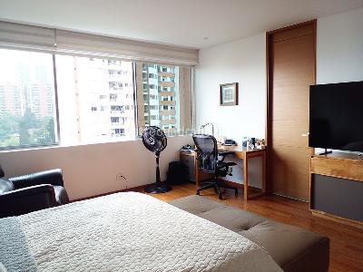 Apartamento de 3 alcobas en venta en El Poblado, Medellín, 278 m² · foto 9 de 18