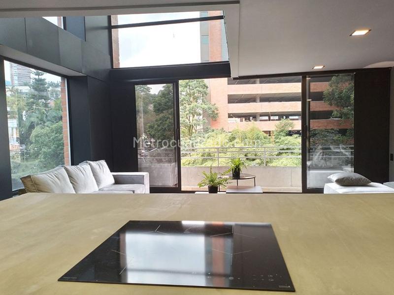 Modern 2BR Apartment in Residential Area of El Poblado - 7