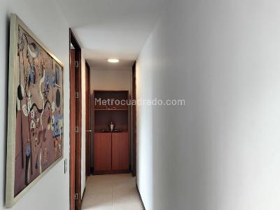 Apartamento en arriendo en El Poblado, Medellín · foto 11 de 14