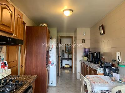 Apartamento de 4 alcobas en venta en El Poblado, Medellín, 190 m² · foto 6 de 18
