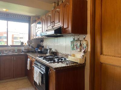 Apartamento de 4 alcobas en venta en El Poblado, Medellín, 190 m² · foto 7 de 18