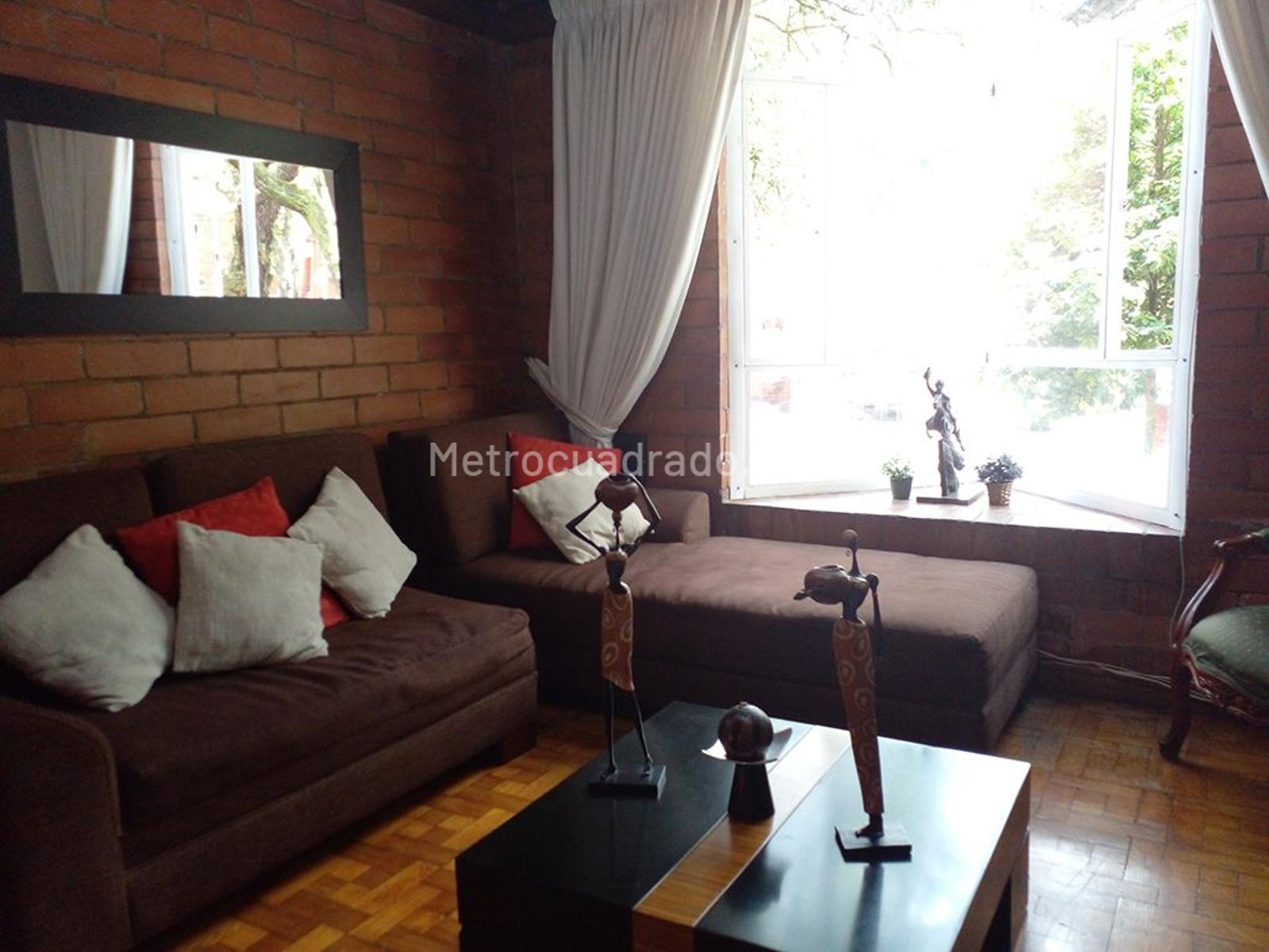 Casa de 3 habitaciones en venta en El Poblado, Medellín — imagen 1 de 20