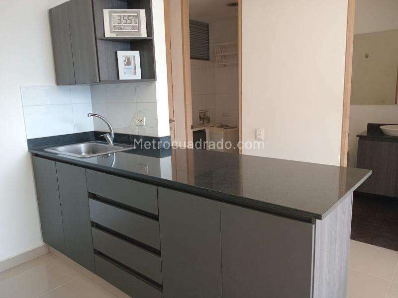 Estudio Amoblado de 1 Alcoba en El Poblado - 6