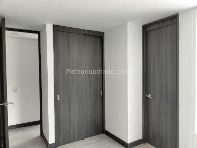 Apartamento de 2 alcobas en arriendo en El Poblado, Medellín, 72 m² · foto 12 de 14