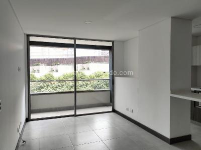 Apartamento de 2 alcobas en arriendo en El Poblado, Medellín, 72 m² · foto 2 de 14