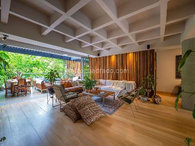 Apartamento de 2 alcobas en venta en El Poblado, Medellín, 153 m² · foto 2 de 11