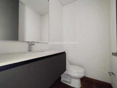 Apartamento de 3 alcobas en venta en El Poblado, Medellín, 140 m² · foto 14 de 16
