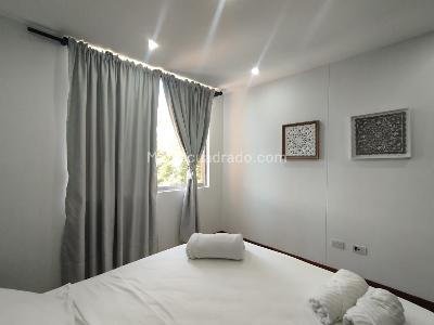 Apartamento de 2 alcobas en arriendo en El Poblado, Medellín, 97 m² · foto 11 de 12