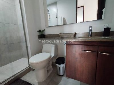 Apartamento de 2 alcobas en arriendo en El Poblado, Medellín, 97 m² · foto 12 de 12