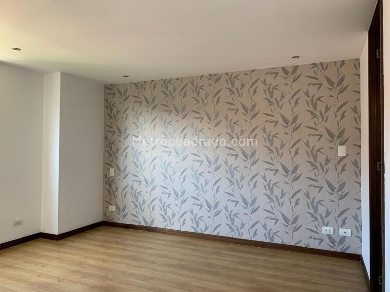 Apartamento de 2 Alcobas en El Poblado con Balcón y Gimnasio - 9