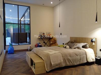 Casa de 4 alcobas en venta en Envigado, Envigado, 365 m² · foto 10 de 20