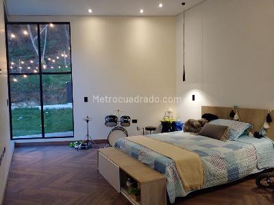 Casa de 4 alcobas en venta en Envigado, Envigado, 365 m² · foto 12 de 20